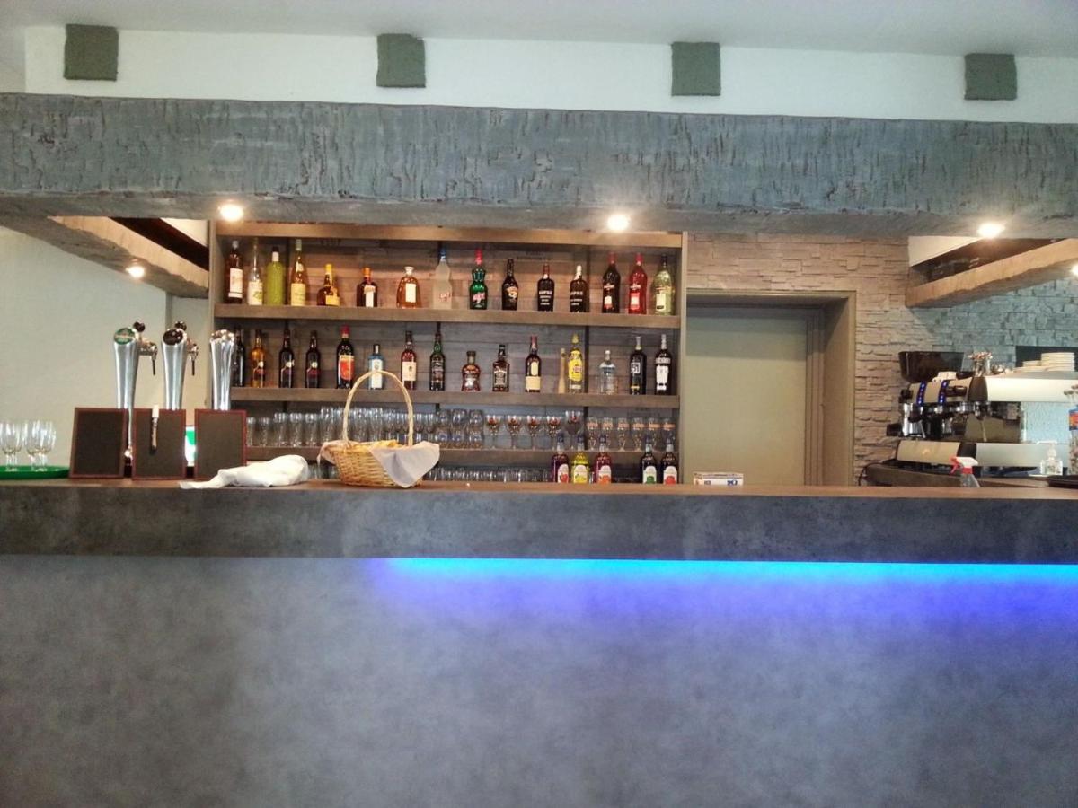 Du Canal Hotel